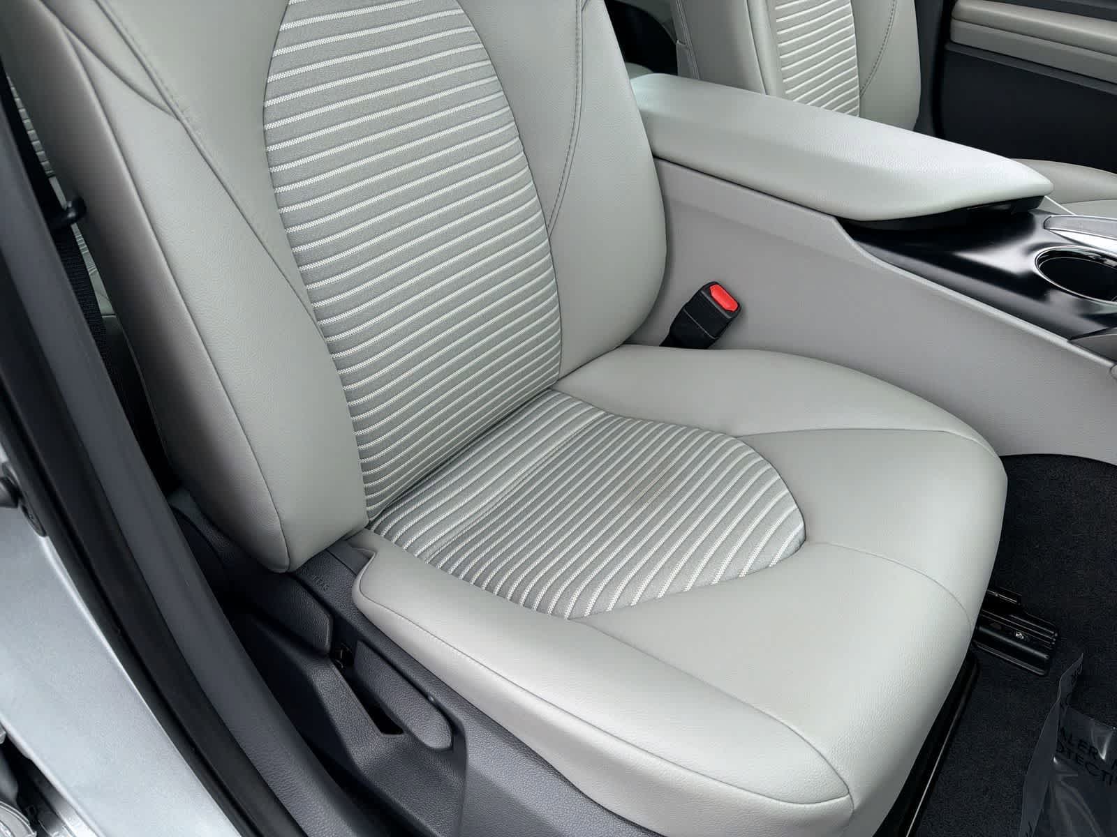 Thumbnail: 2019 Toyota Camry - 22