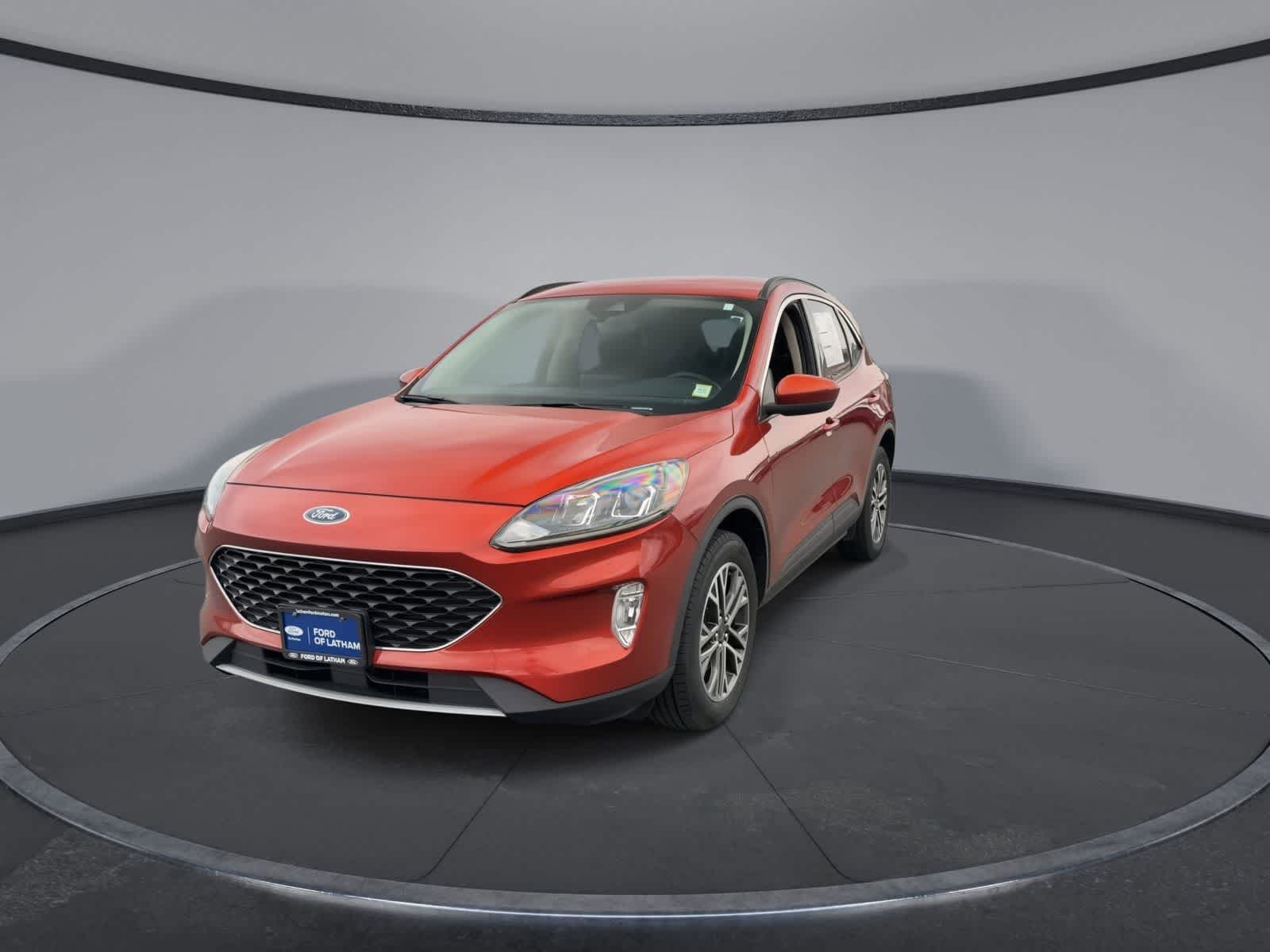Thumbnail: 2020 Ford Escape - 3
