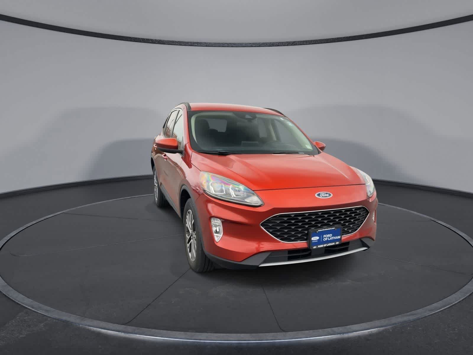 Thumbnail: 2020 Ford Escape - 2