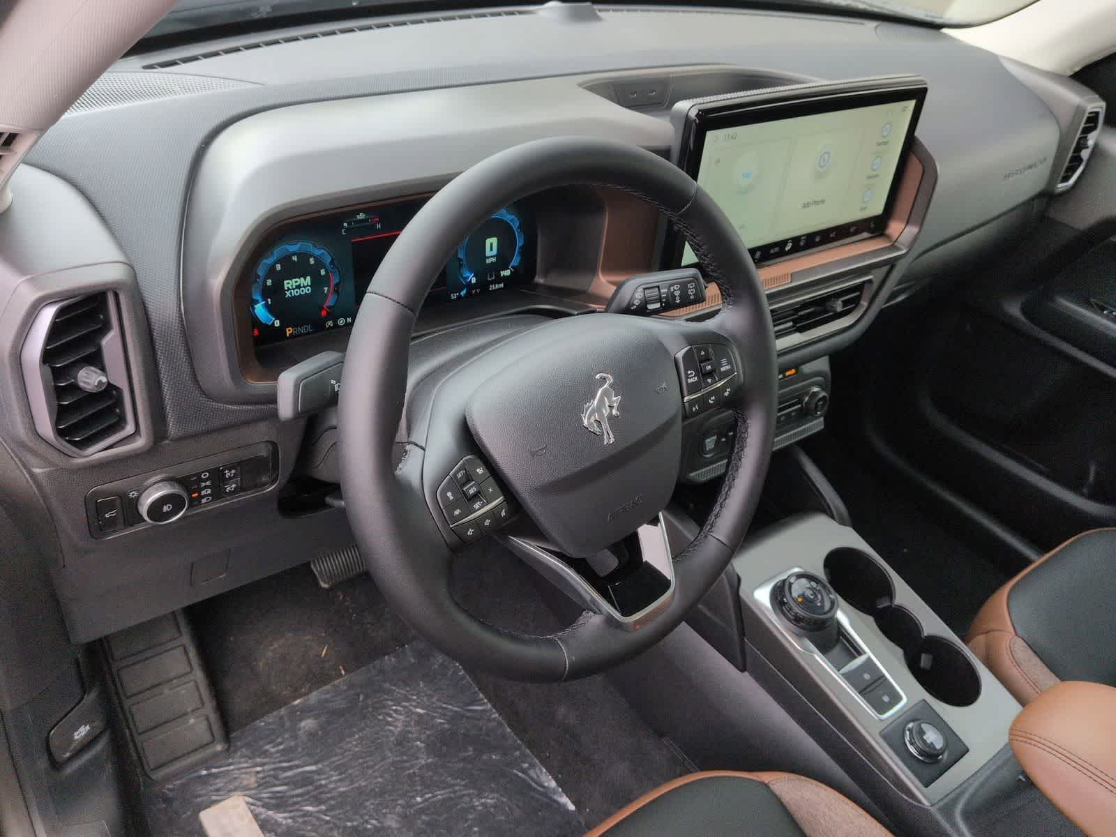 Thumbnail: 2025 Ford Bronco Sport - 10