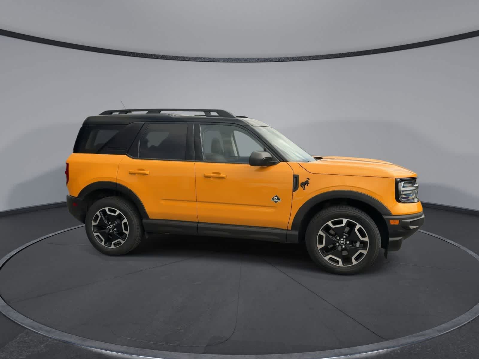 Thumbnail: 2022 Ford Bronco Sport - 9