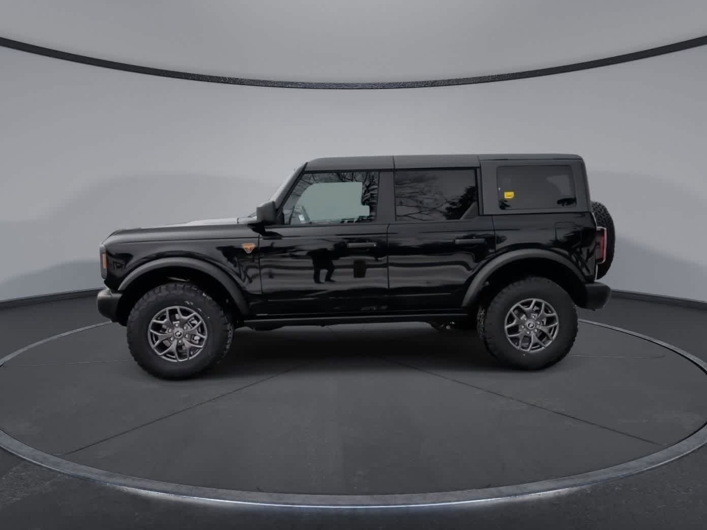 Thumbnail: 2025 Ford Bronco - 5