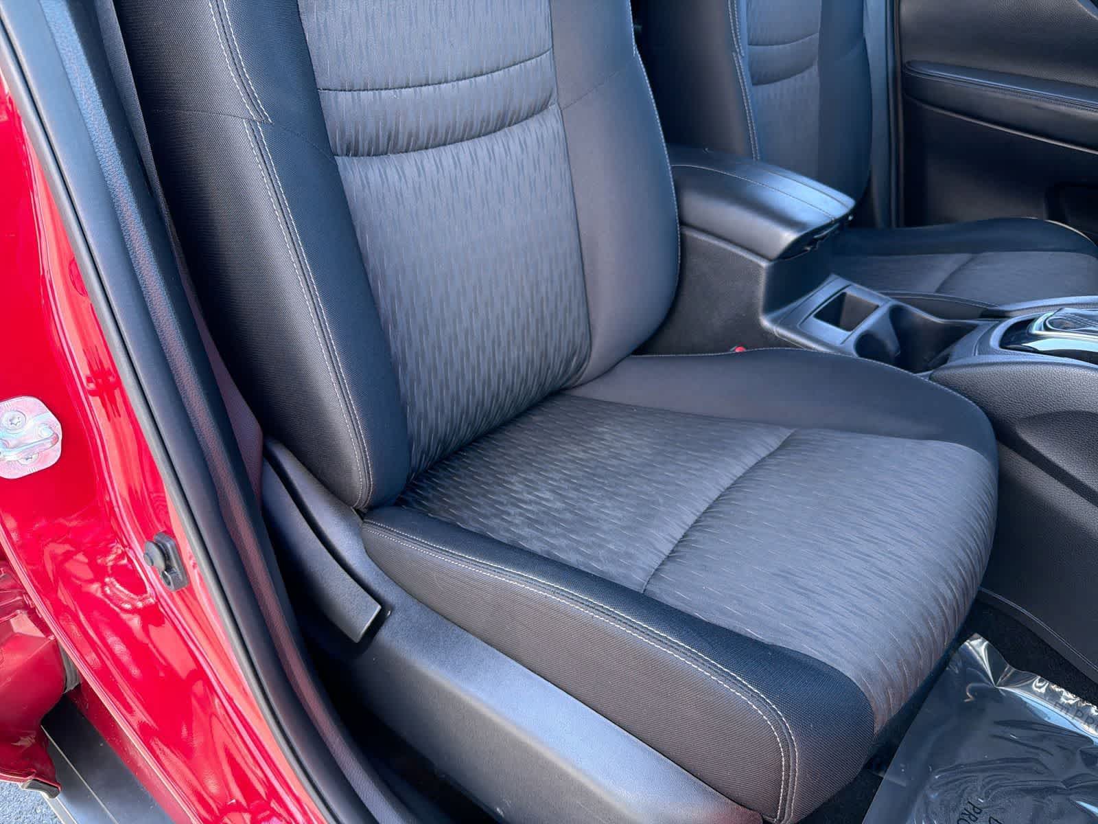 Thumbnail: 2017 Nissan Rogue - 22