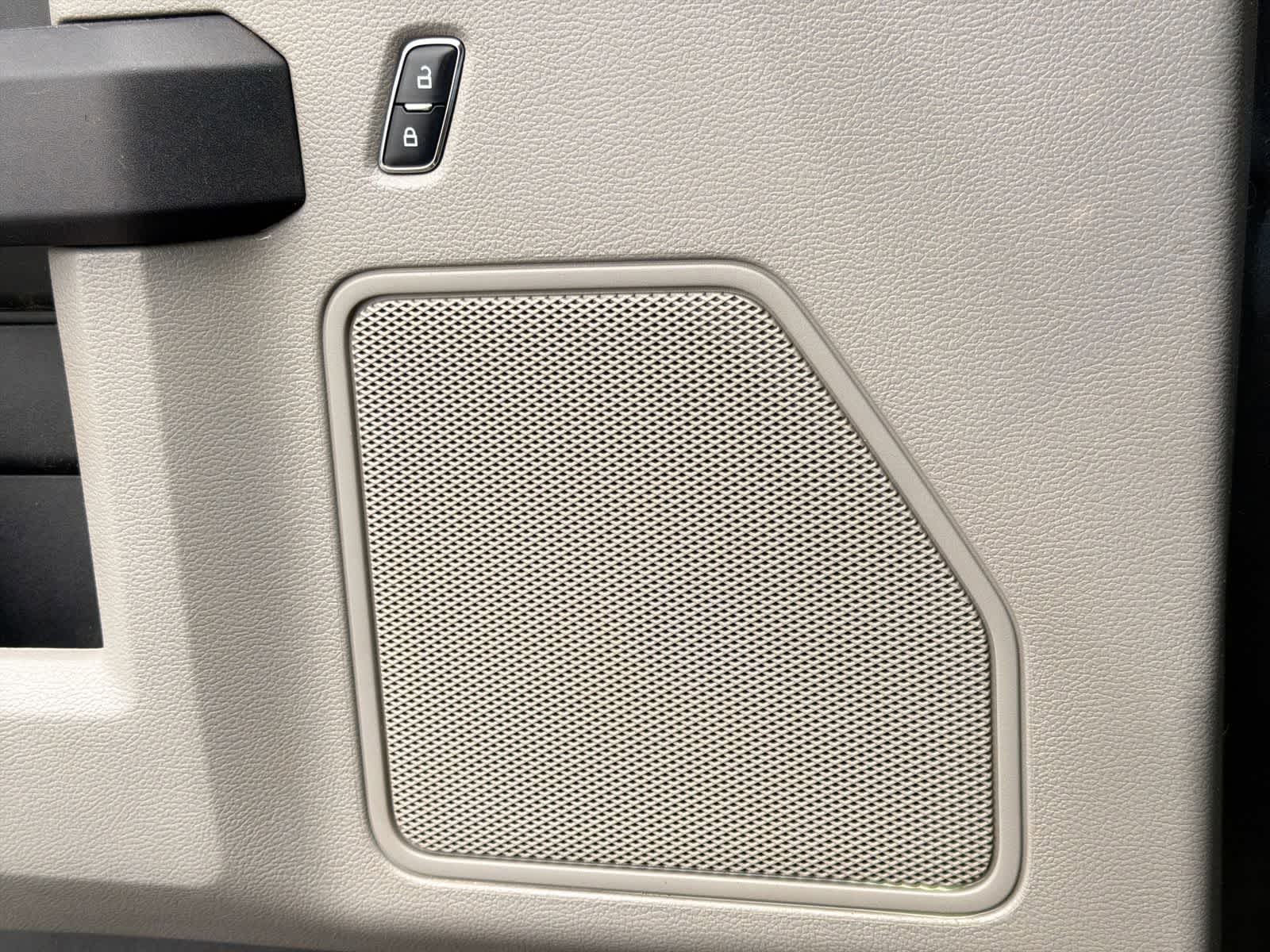 Thumbnail: 2017 Ford F-150 - 29