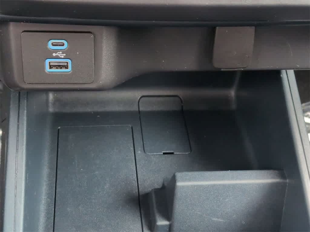 Thumbnail: 2022 Ford Maverick - 33