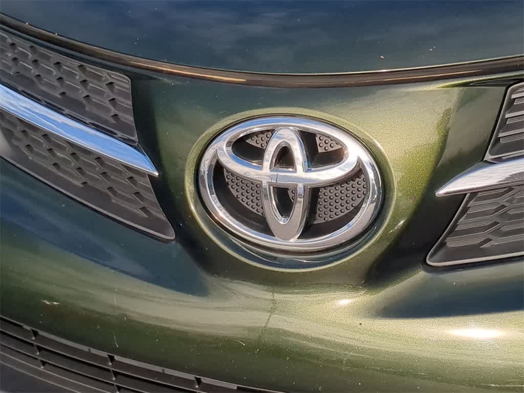 Thumbnail: 2013 Toyota RAV4 - 12