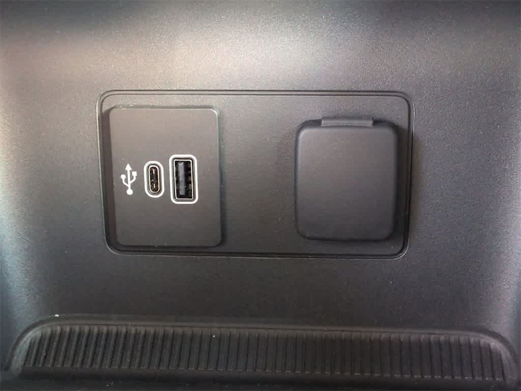 Thumbnail: 2026 Ford Explorer - 31