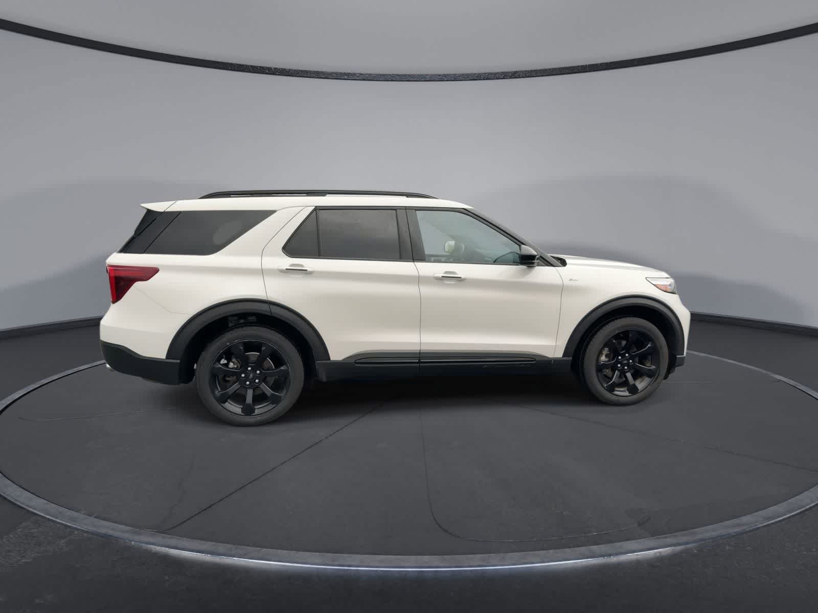 Thumbnail: 2024 Ford Explorer - 9
