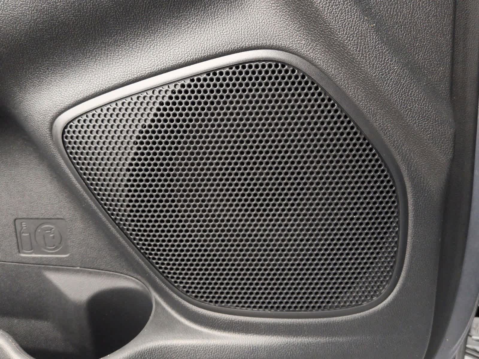 Thumbnail: 2016 Mitsubishi Outlander Sport - 30