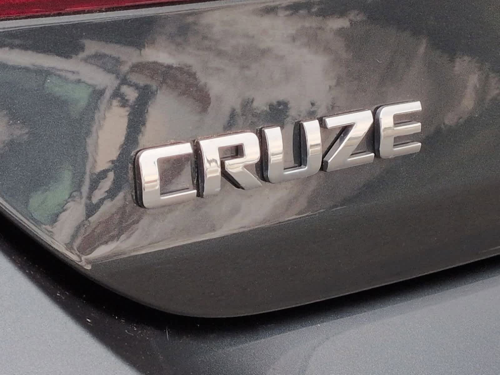 Thumbnail: 2018 Chevrolet Cruze - 13