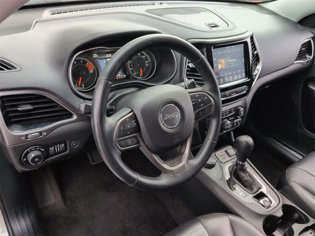 Thumbnail: 2019 Jeep Cherokee - 10