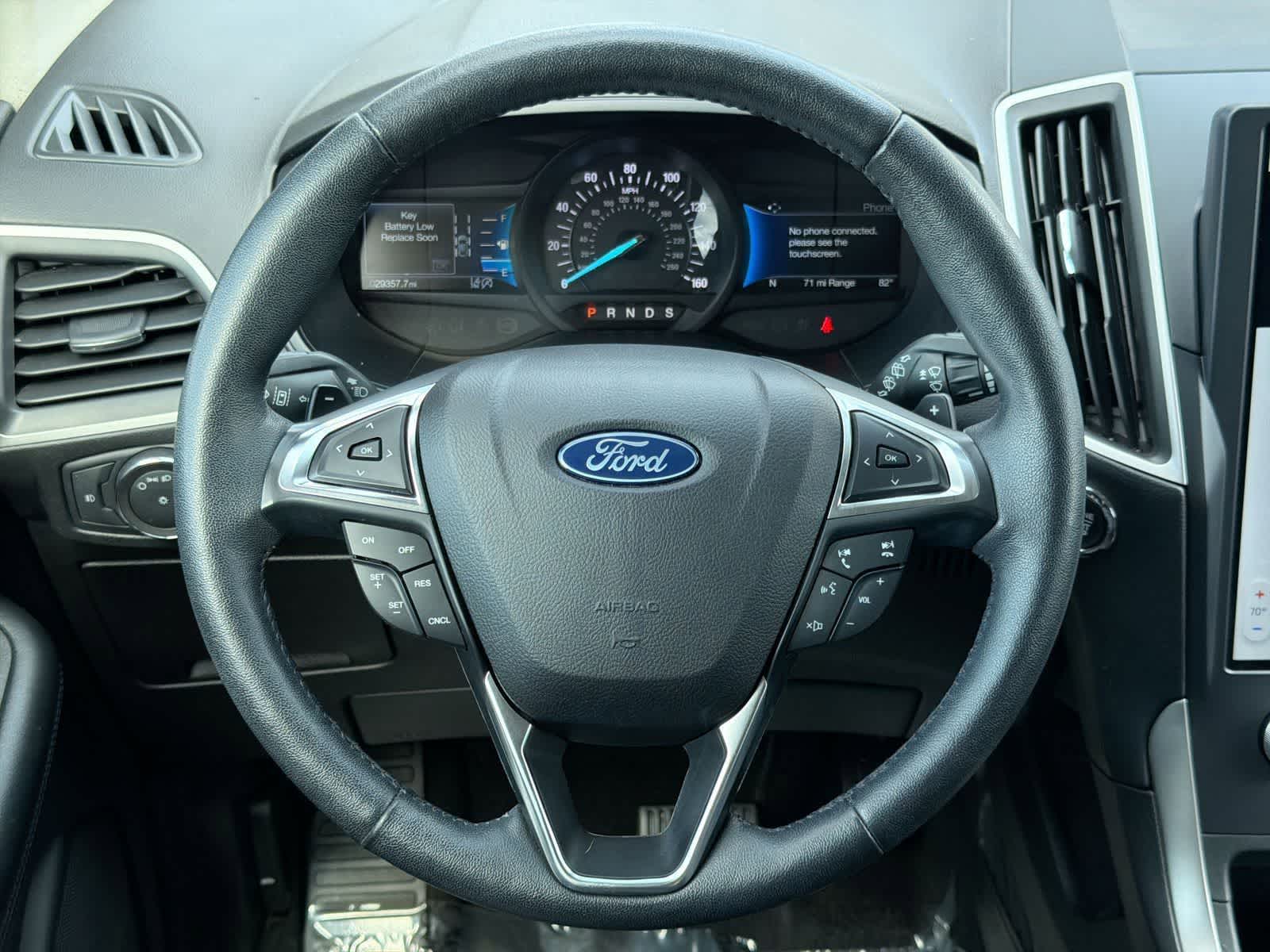 Thumbnail: 2022 Ford Edge - 24