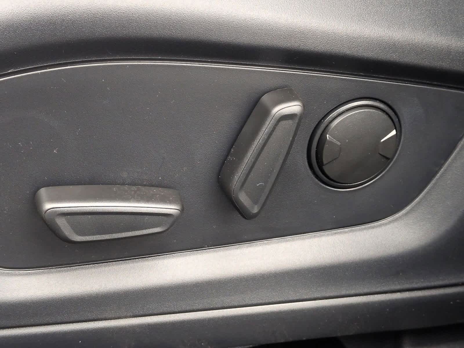 Thumbnail: 2026 Ford Explorer - 18