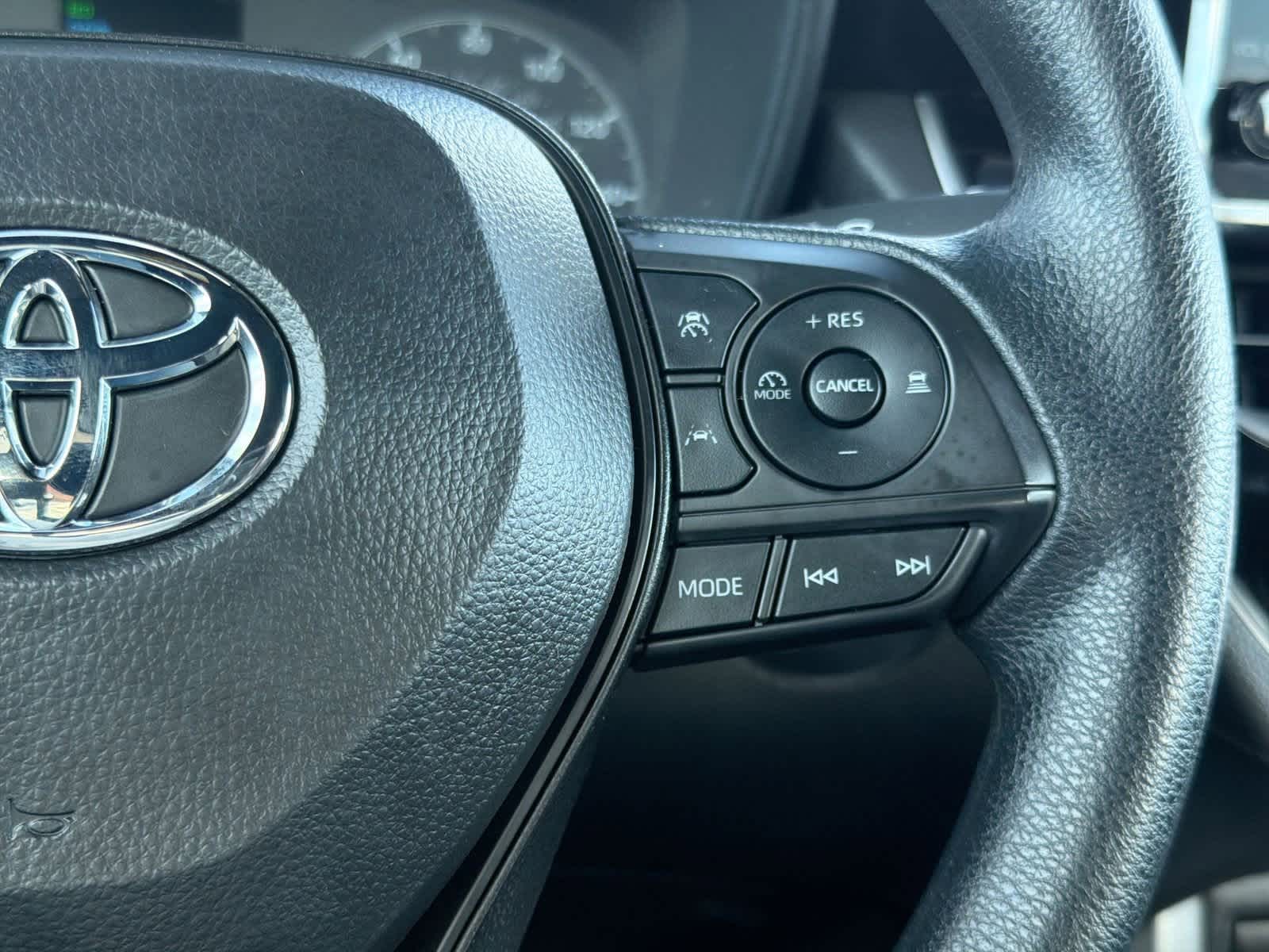 Thumbnail: 2024 Toyota Corolla Cross - 25