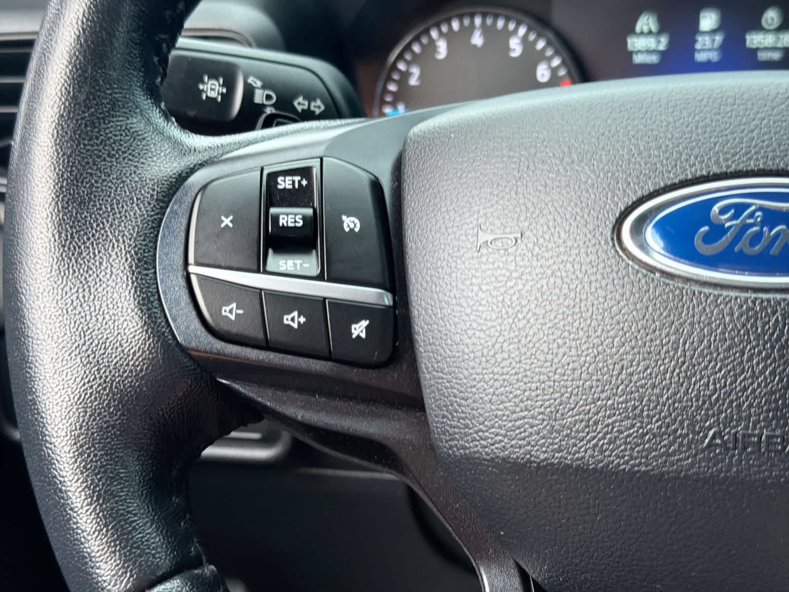 Thumbnail: 2020 Ford Explorer - 24