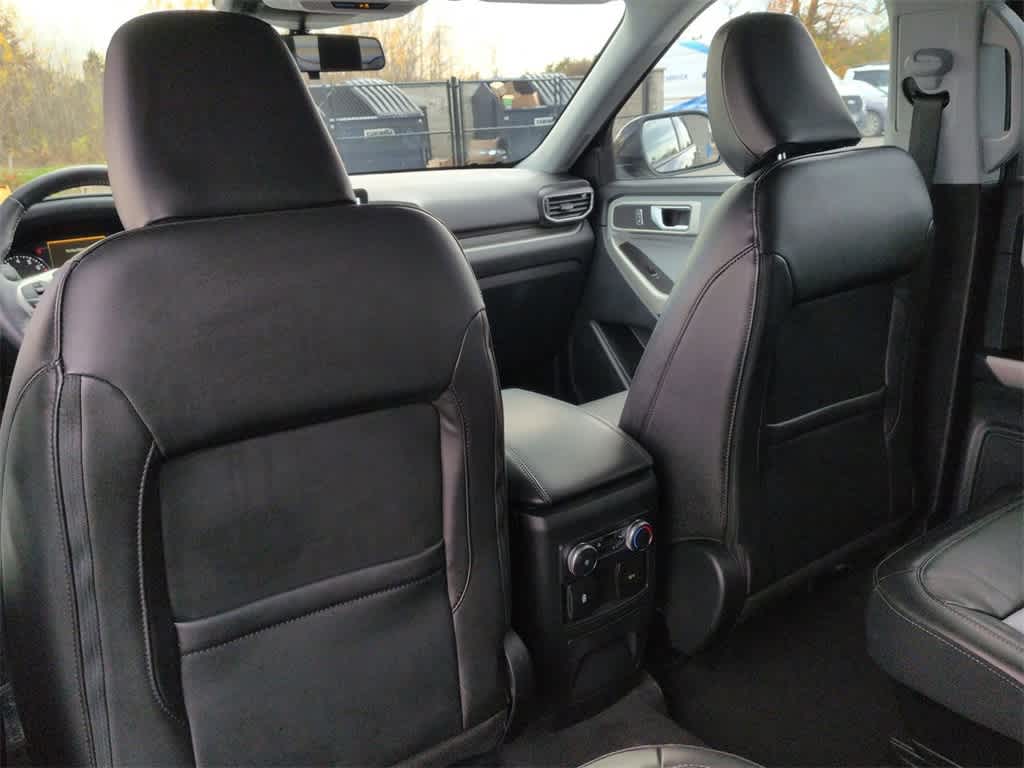 Thumbnail: 2022 Ford Explorer - 19