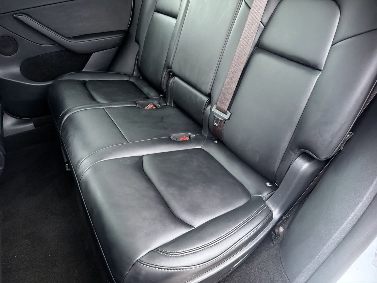 Thumbnail: 2022 Tesla Model Y - 21