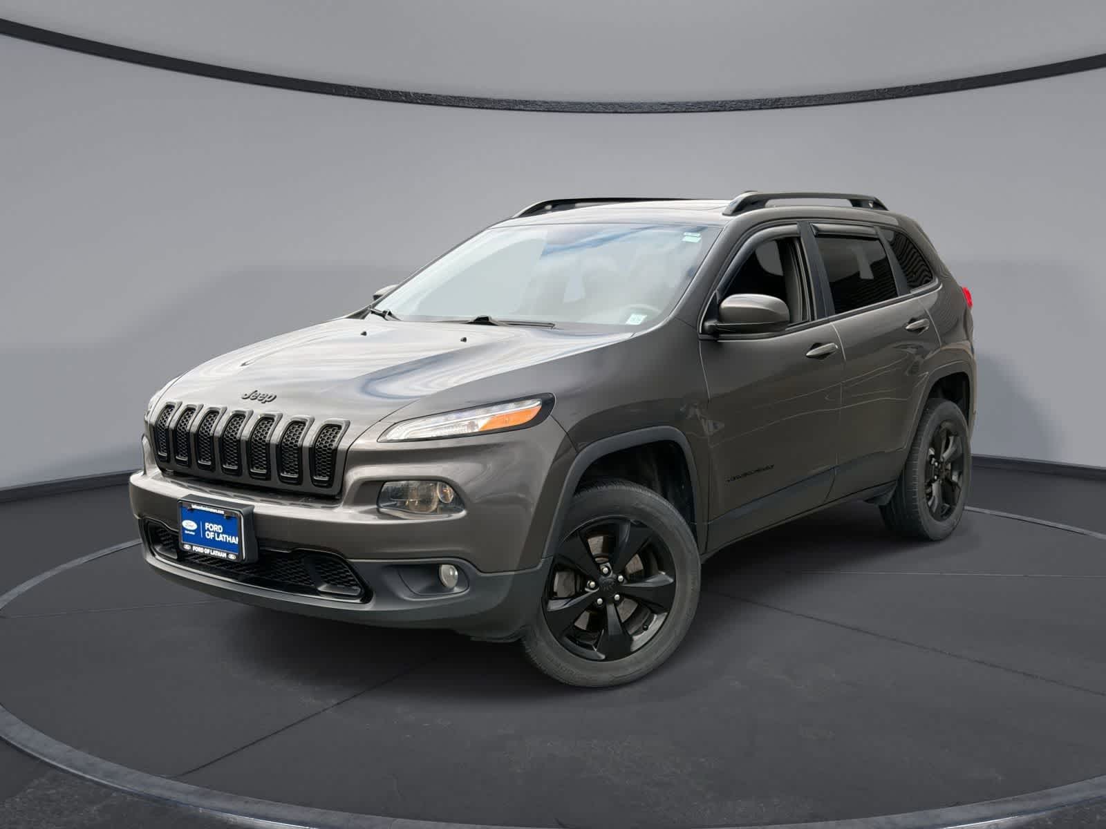 Thumbnail: 2016 Jeep Cherokee - 1