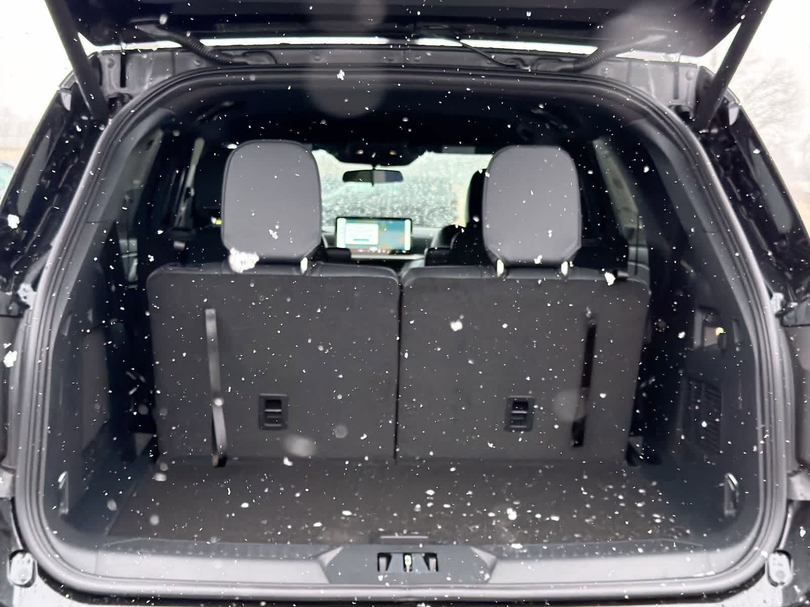 Thumbnail: 2026 Ford Explorer - 35