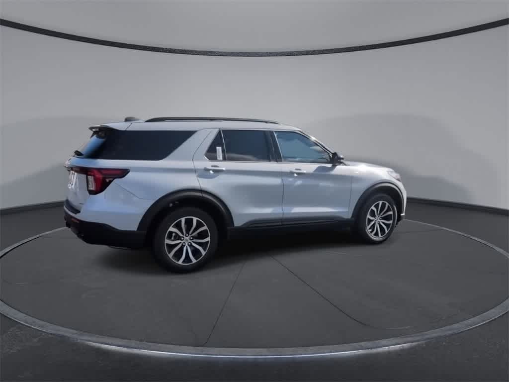 Thumbnail: 2026 Ford Explorer - 8