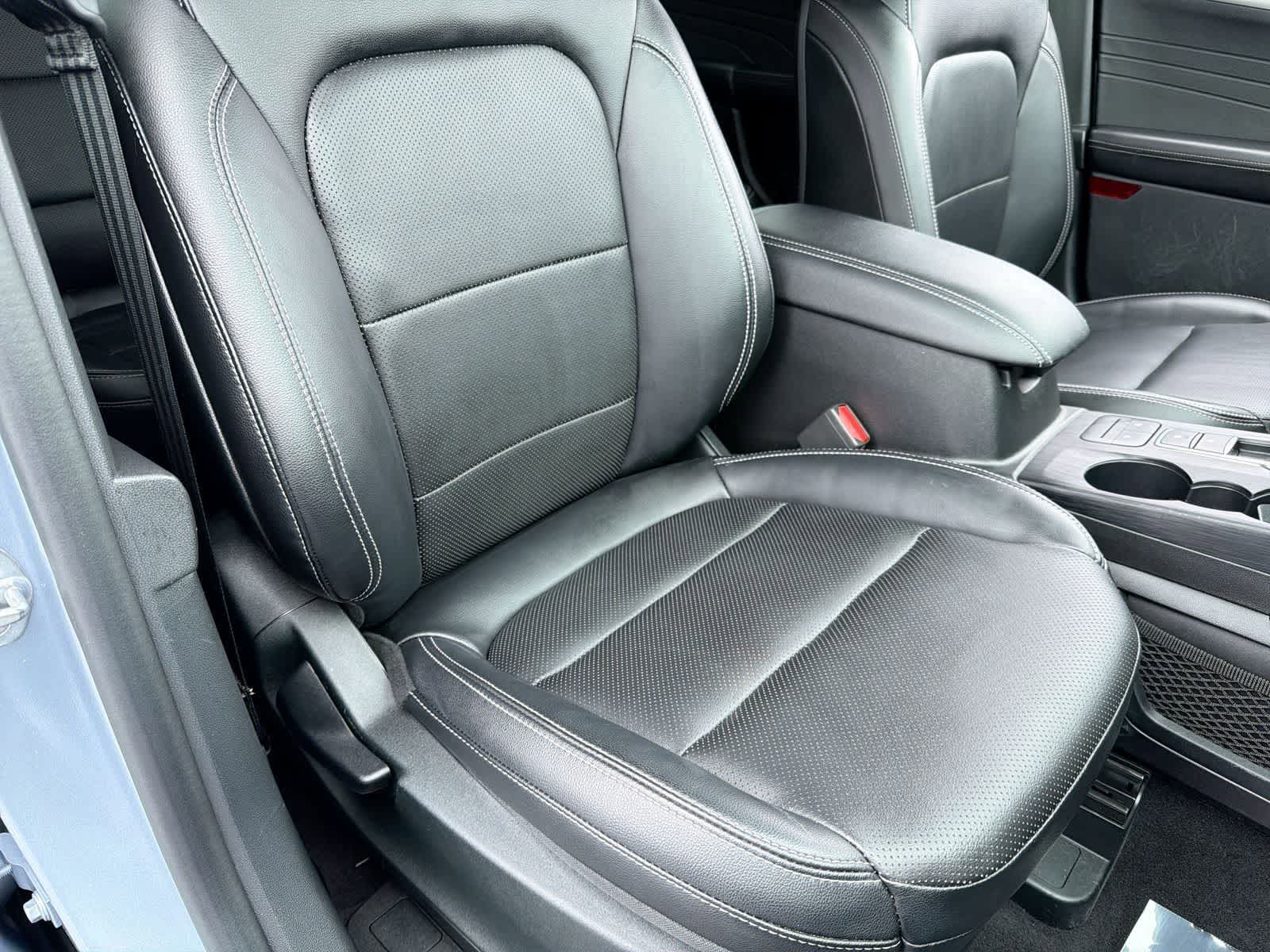 Thumbnail: 2022 Ford Escape - 23