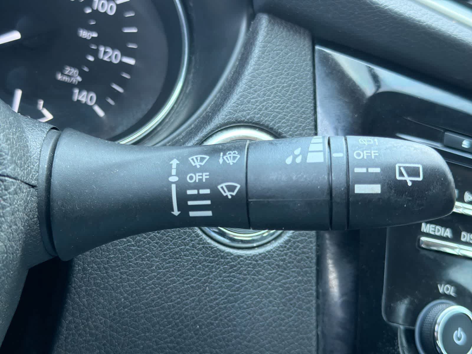 Thumbnail: 2016 Nissan Rogue - 26