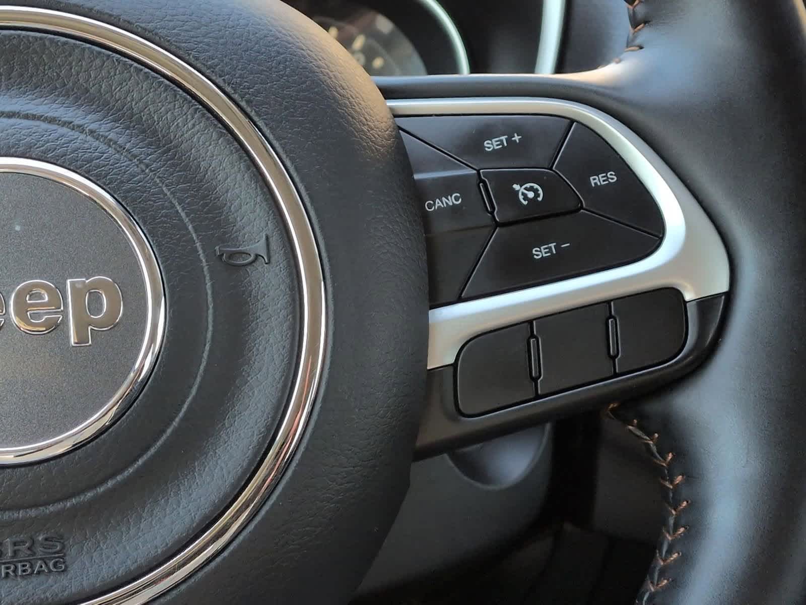 Thumbnail: 2018 Jeep Compass - 25