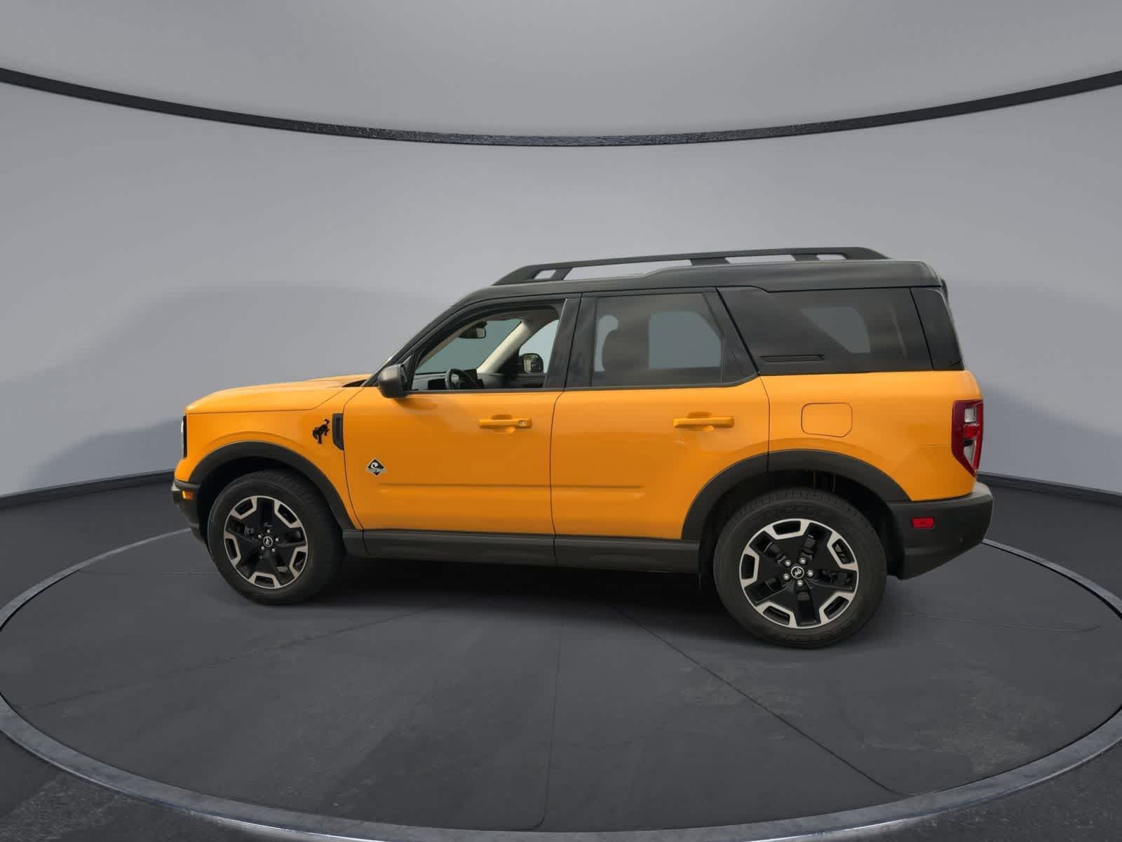 Thumbnail: 2022 Ford Bronco Sport - 5