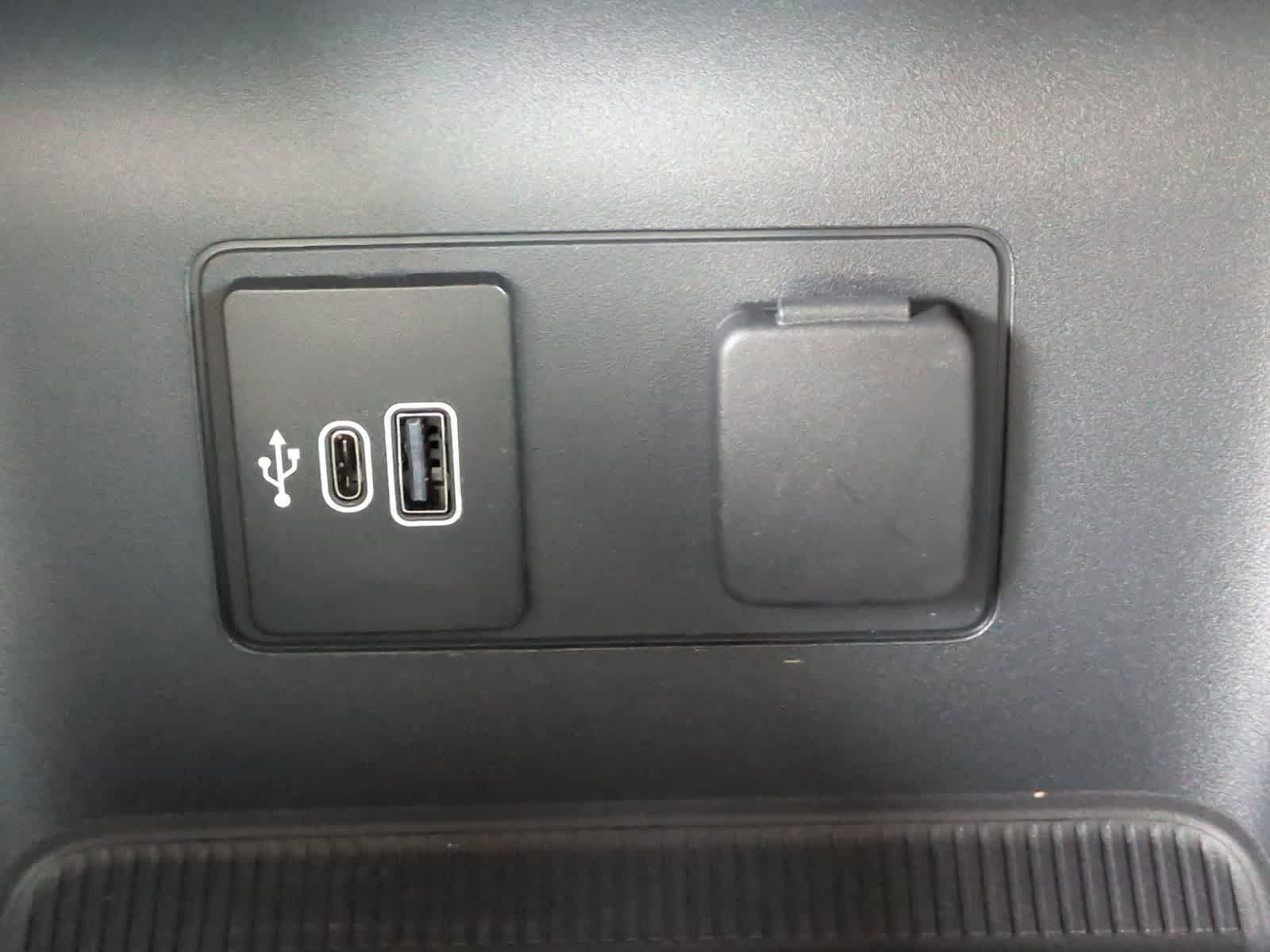 Thumbnail: 2026 Ford Explorer - 32