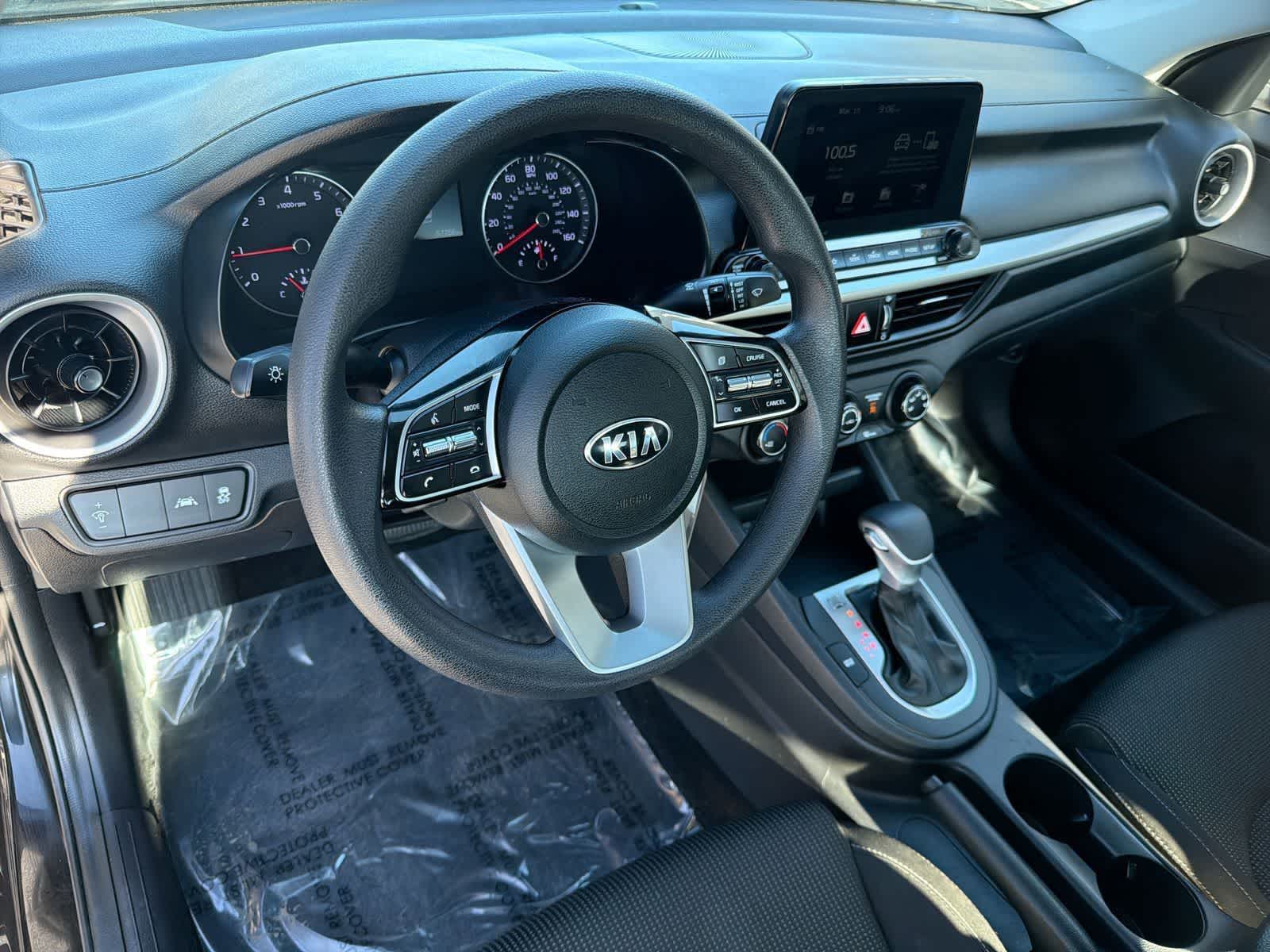 Thumbnail: 2021 Kia Forte - 10