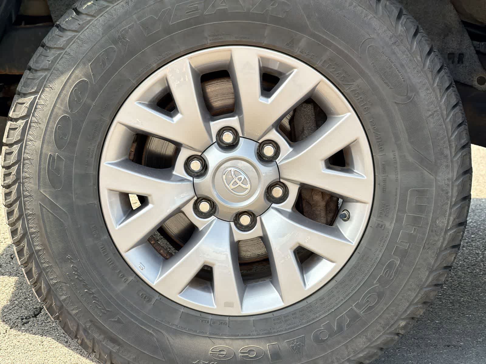 Thumbnail: 2018 Toyota Tacoma - 14