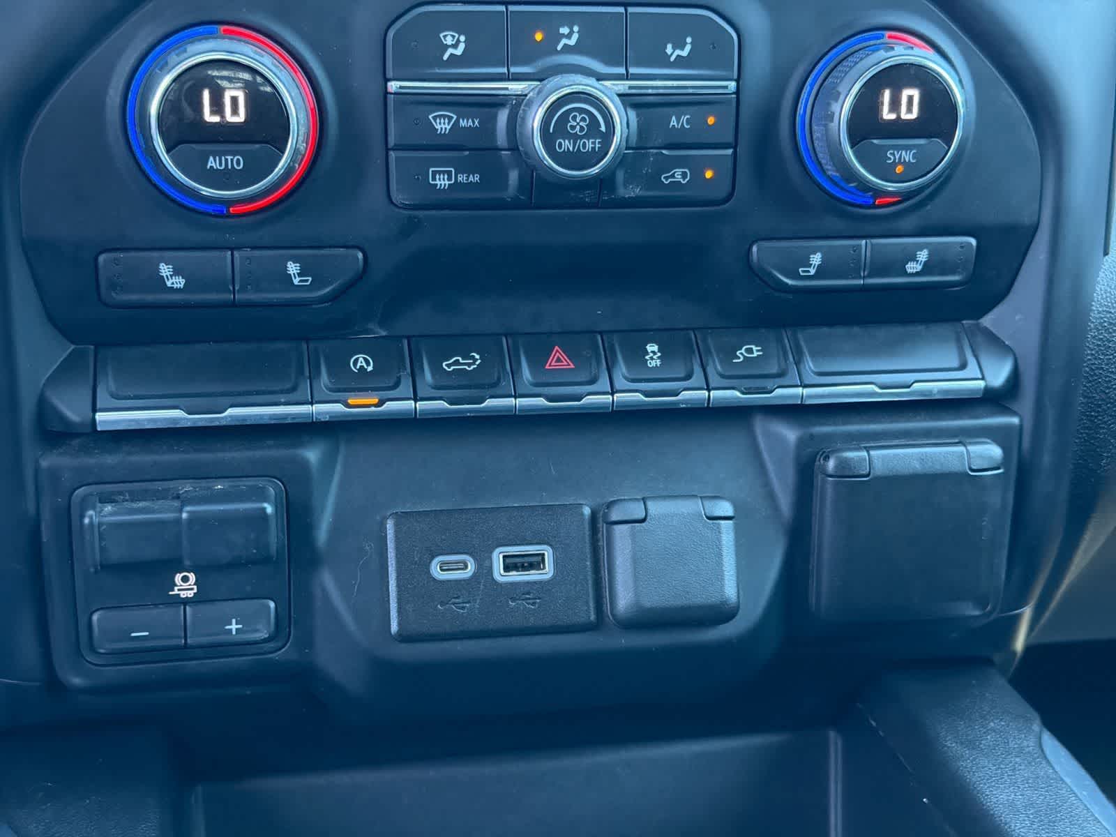Thumbnail: 2021 Chevrolet Silverado 1500 - 30