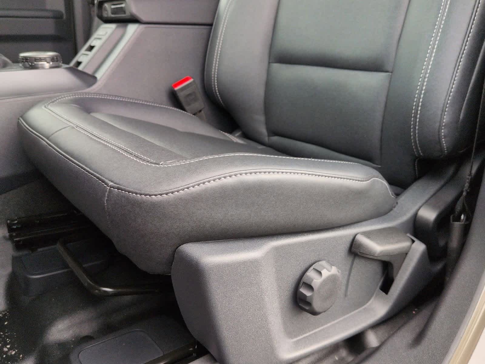 Thumbnail: 2025 Ford Bronco - 18