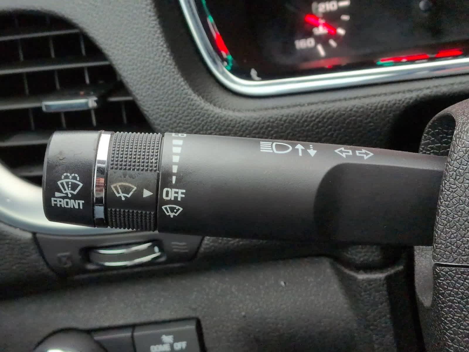 Thumbnail: 2017 Chevrolet Traverse - 19