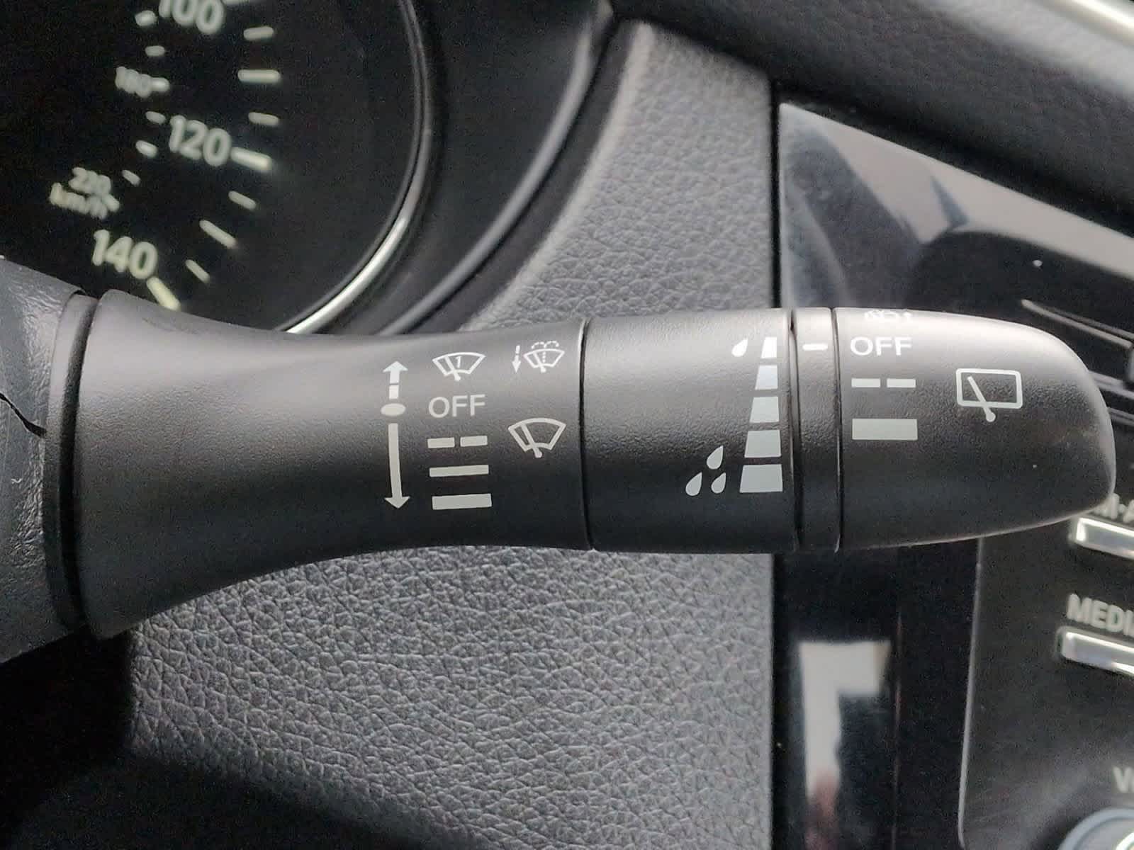 Thumbnail: 2016 Nissan Rogue - 26