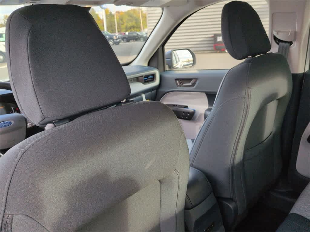 Thumbnail: 2025 Ford Maverick - 19