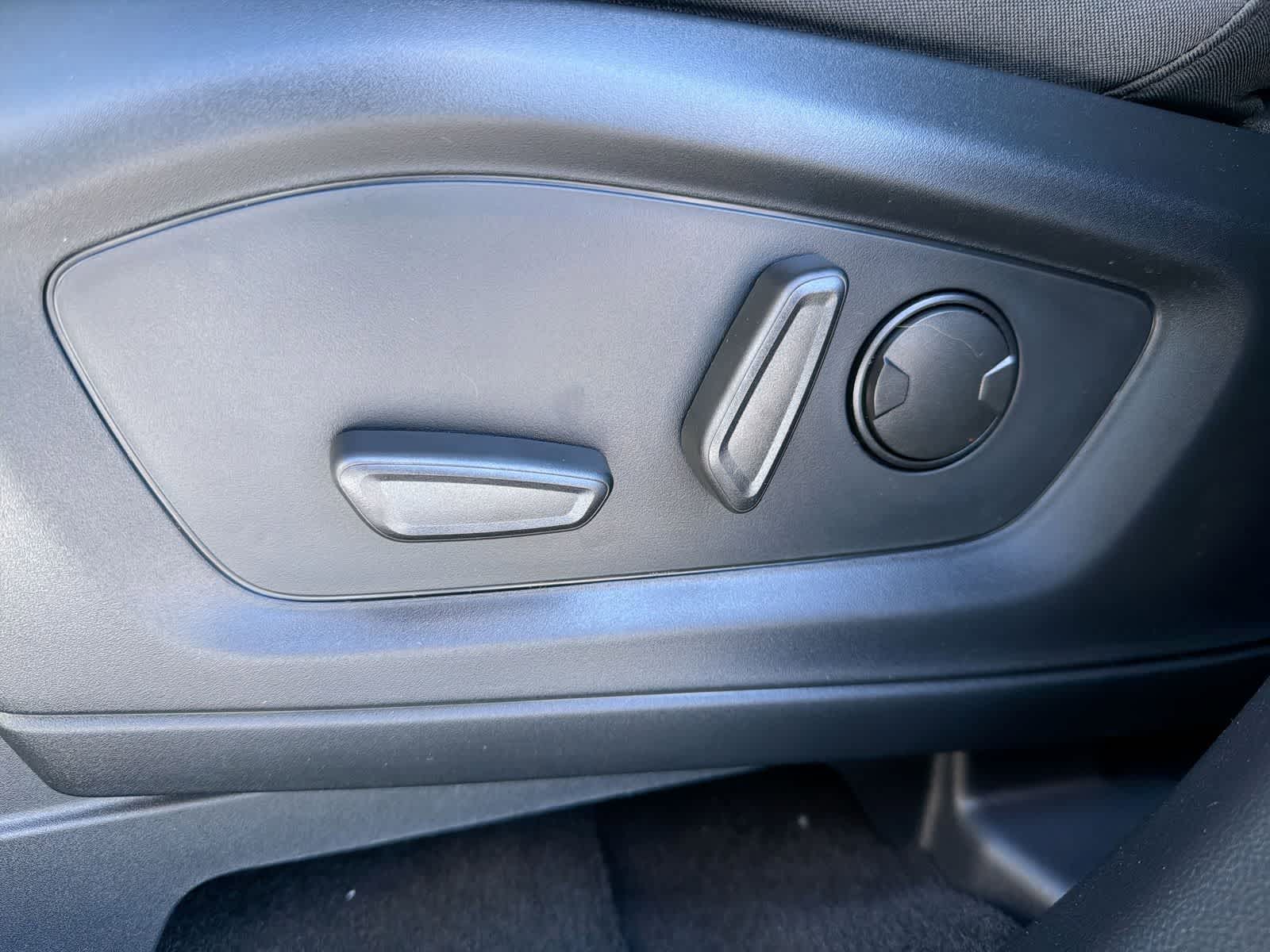 Thumbnail: 2026 Ford Explorer - 18