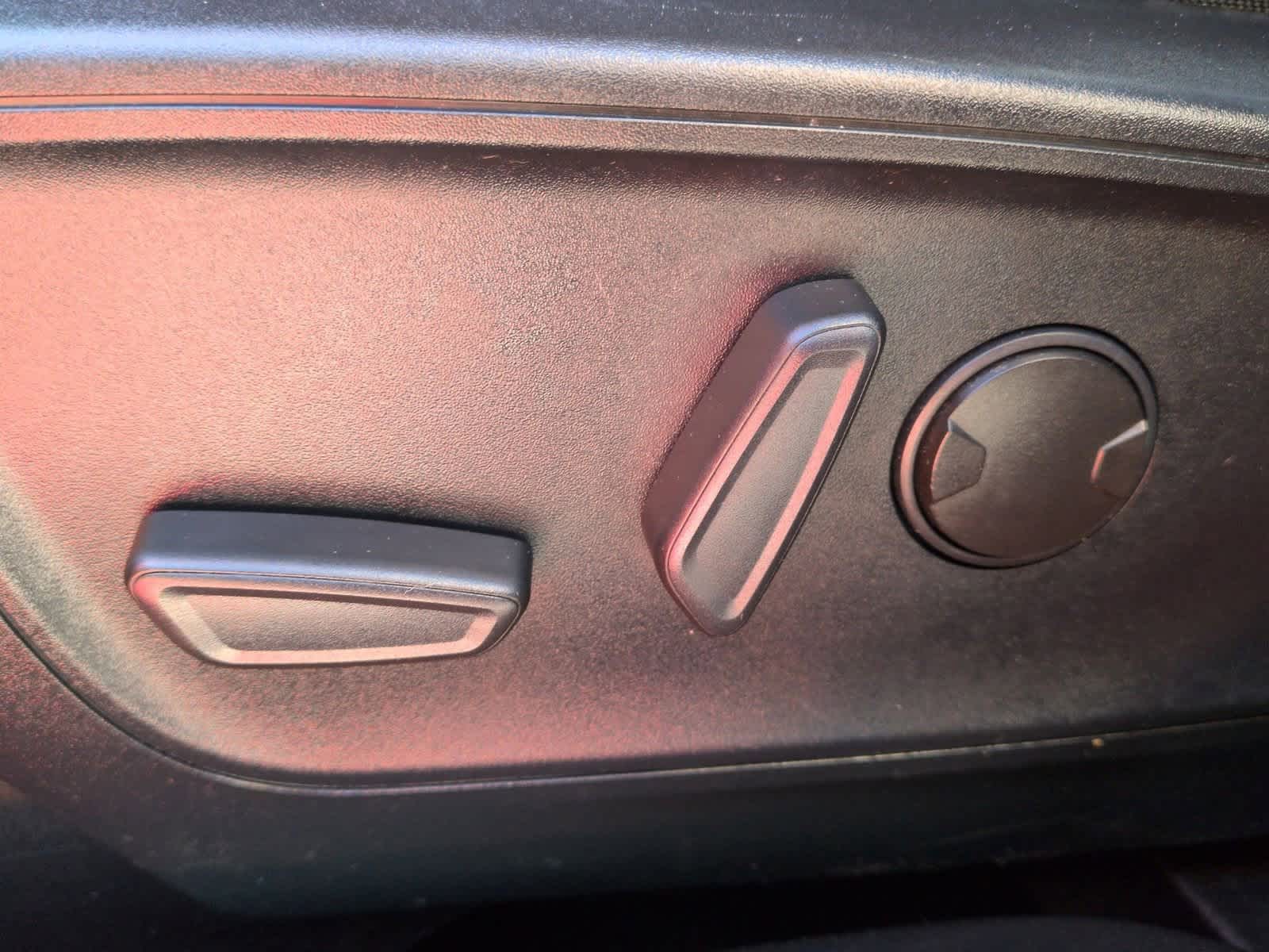 Thumbnail: 2020 Ford Escape - 18