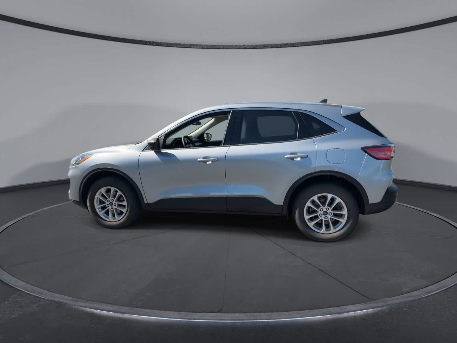 Thumbnail: 2022 Ford Escape - 4