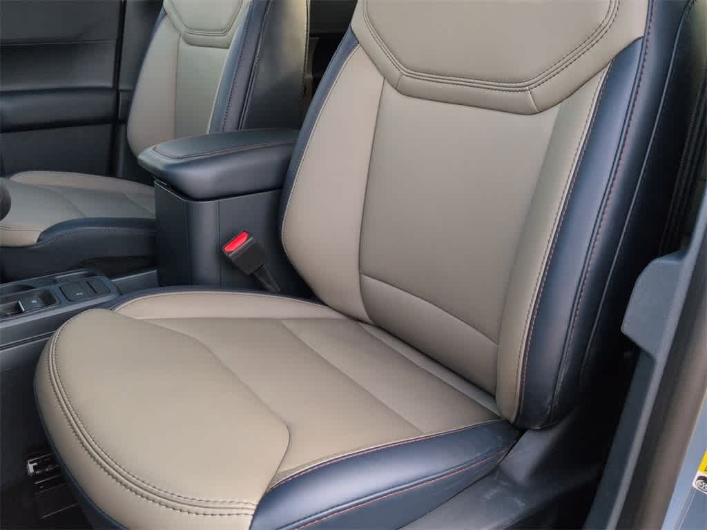 Thumbnail: 2025 Ford Maverick - 17