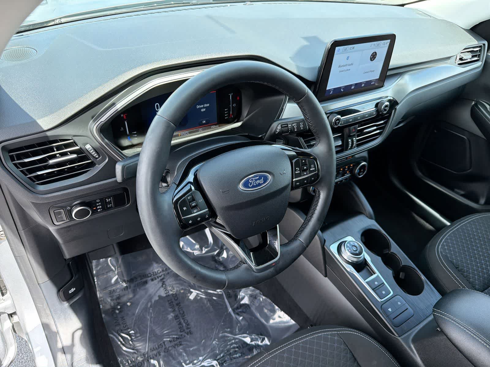 Thumbnail: 2023 Ford Escape - 10