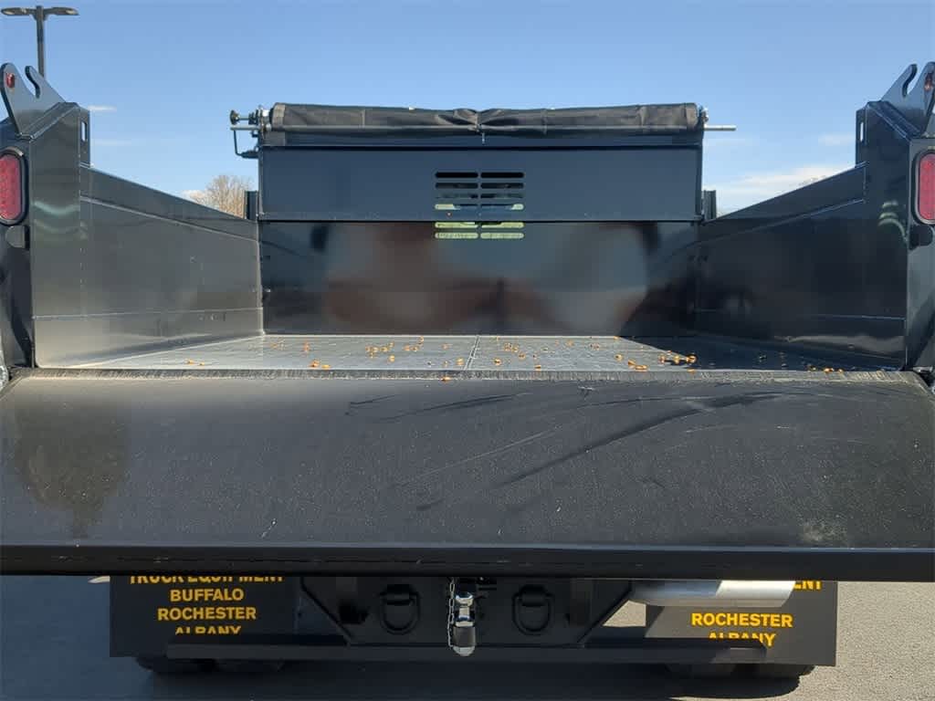 Thumbnail: 2025 Ford F-550 - 31