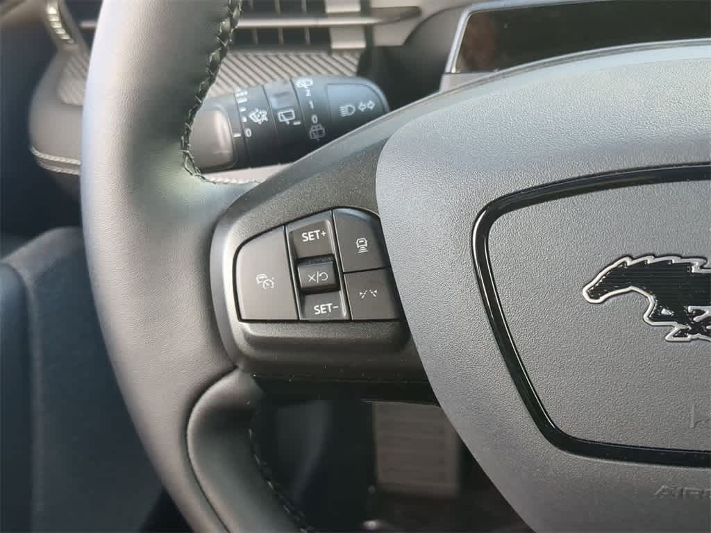 2025 Ford Mustang Mach-E Premium 23
