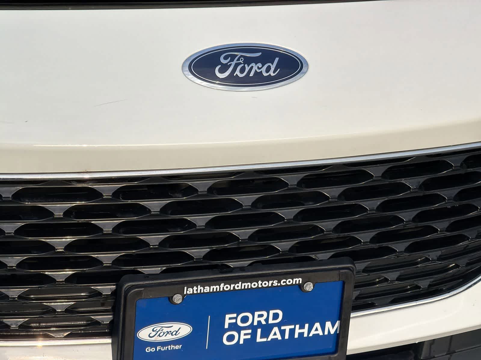 Thumbnail: 2022 Ford Escape - 12