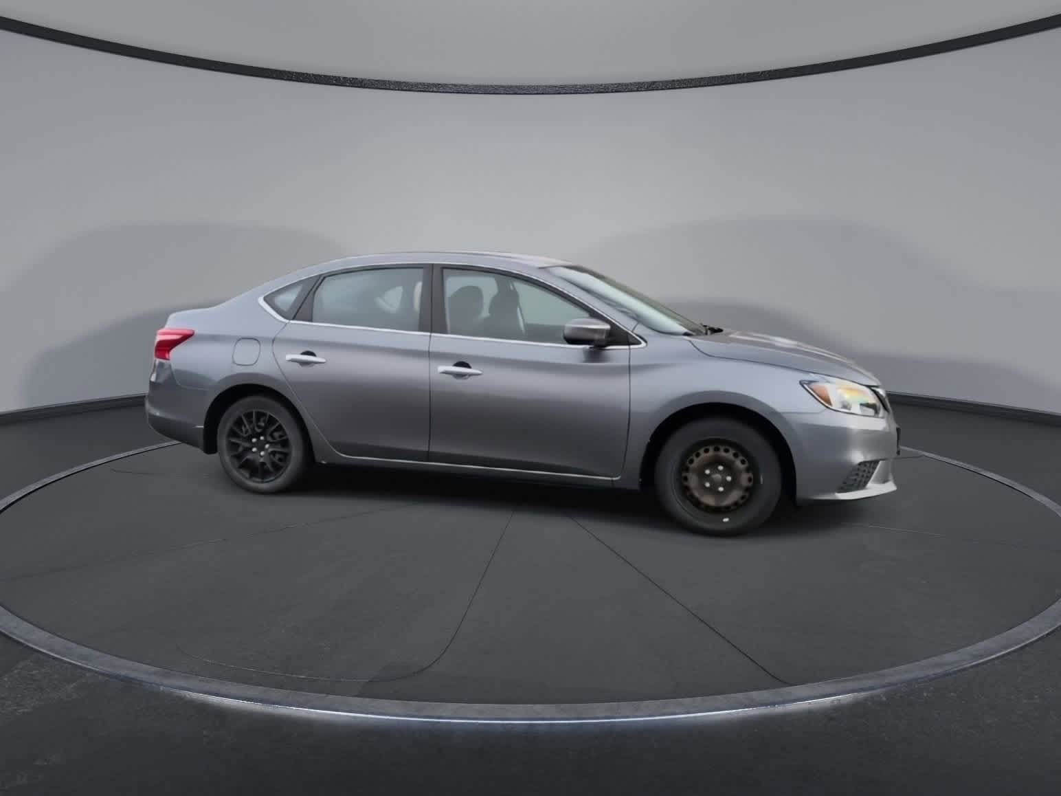 Thumbnail: 2019 Nissan Sentra - 9