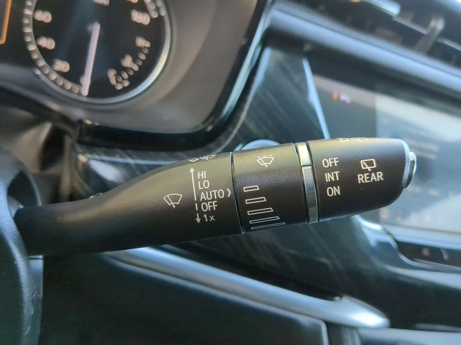 Thumbnail: 2020 Cadillac XT6 - 28