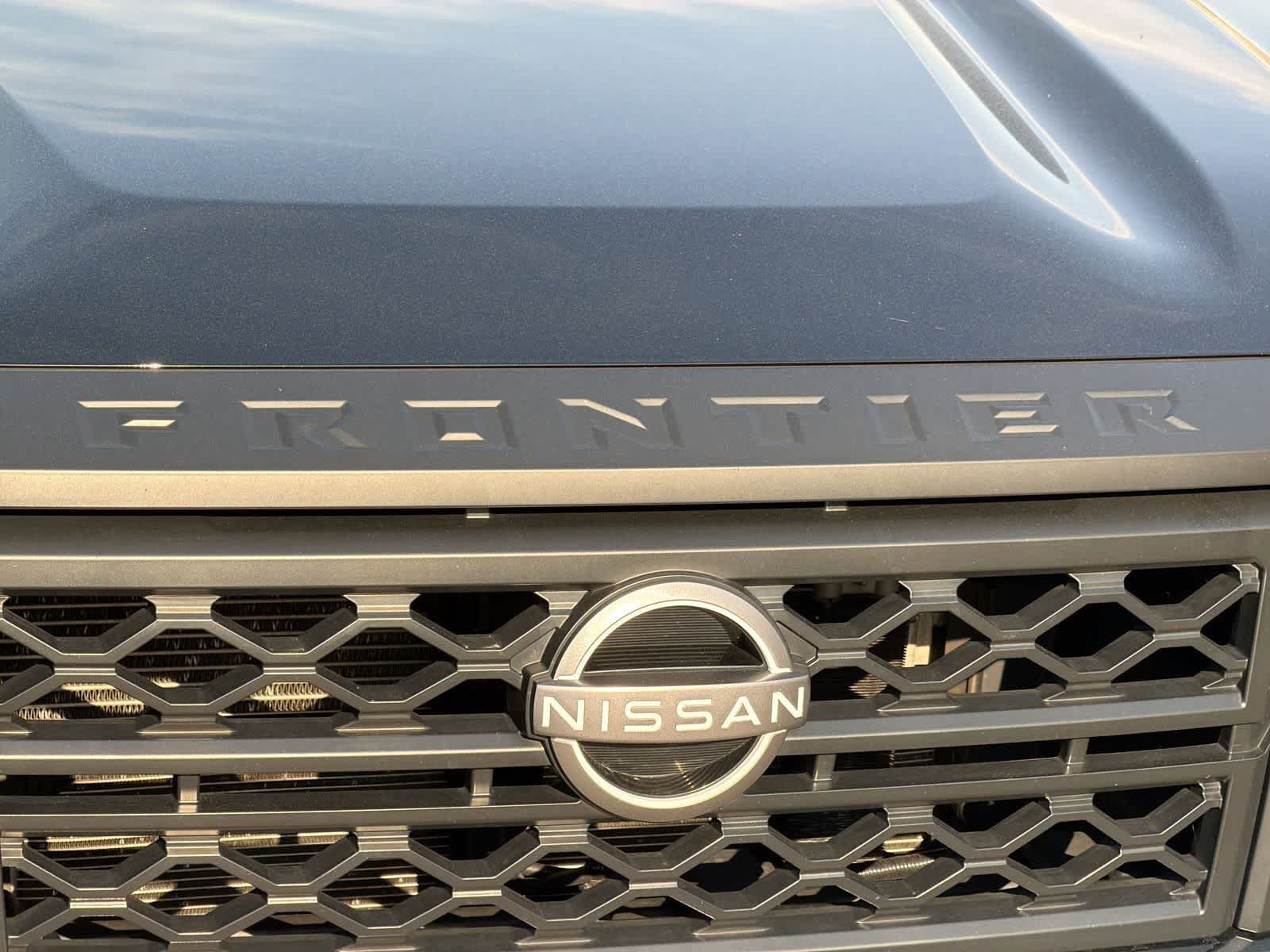 Thumbnail: 2022 Nissan Frontier - 12
