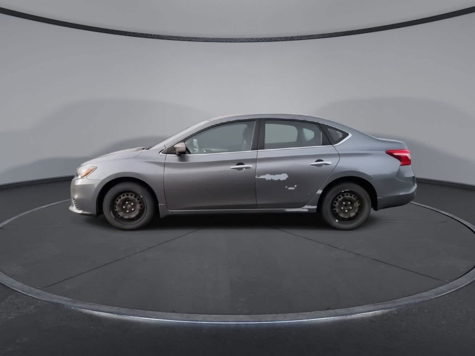 Thumbnail: 2019 Nissan Sentra - 4