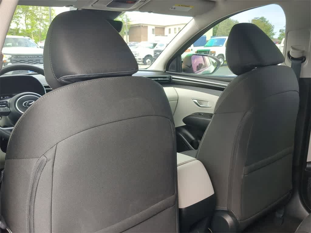 2023 Hyundai Tucson SE 19