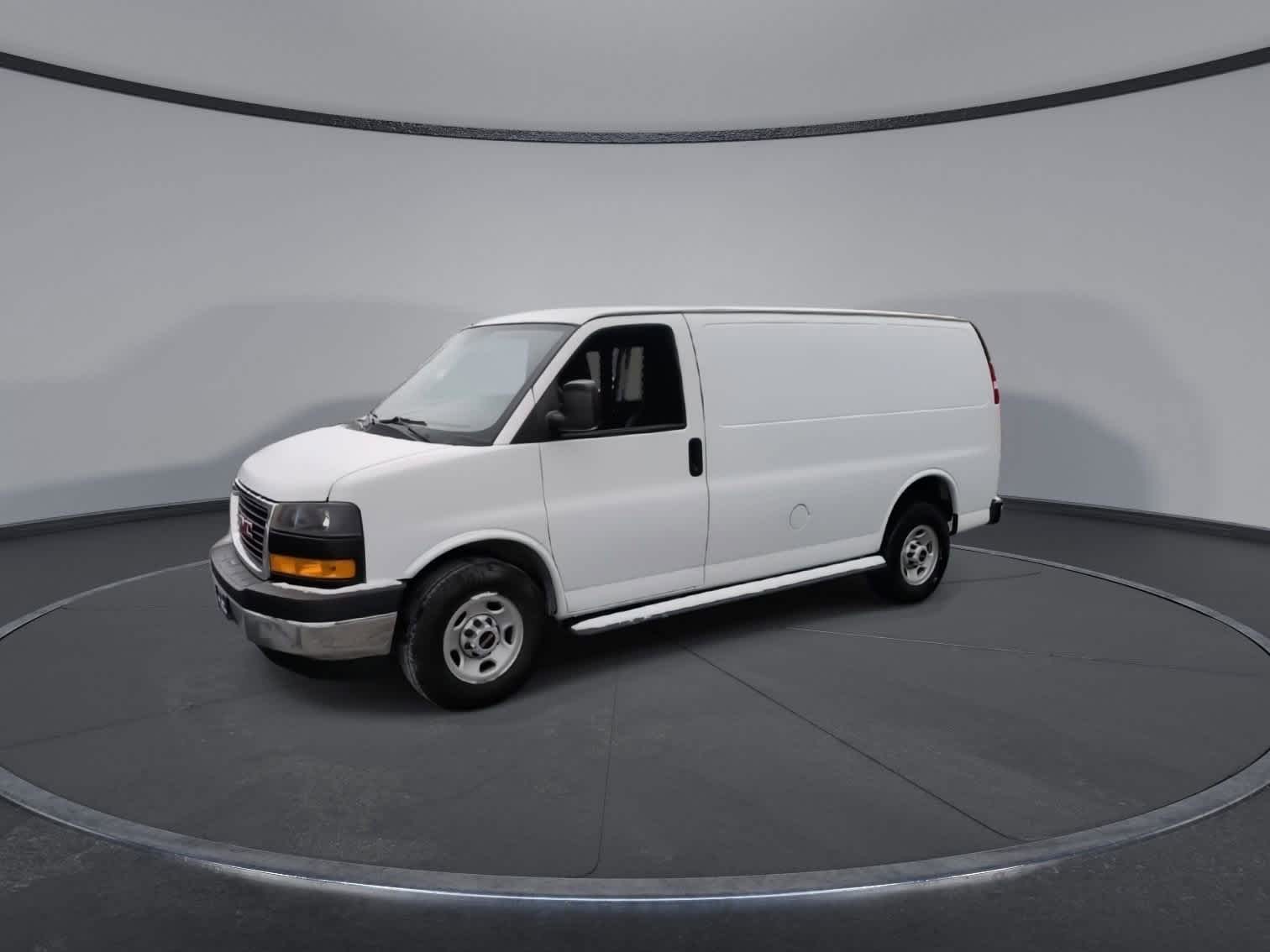 Thumbnail: 2018 GMC Savana - 4
